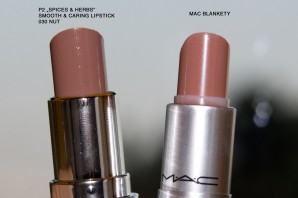 Links p2 "Spices & herbs"smooth caring lipstick 030 nut | rechts MAC Blankety